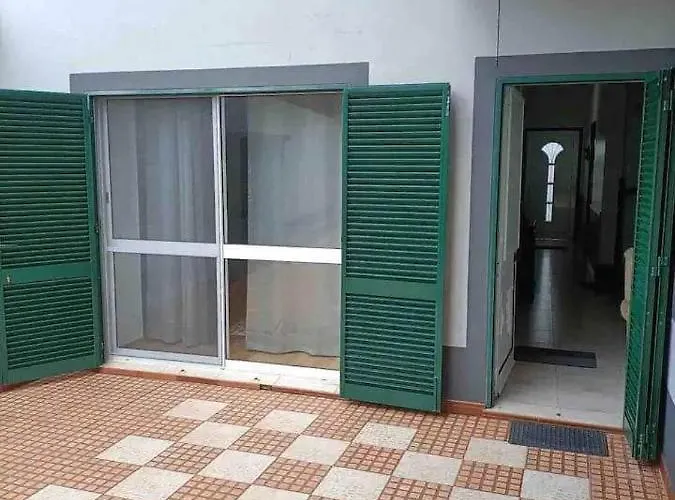 Azores House Penzion Ponta Delgada